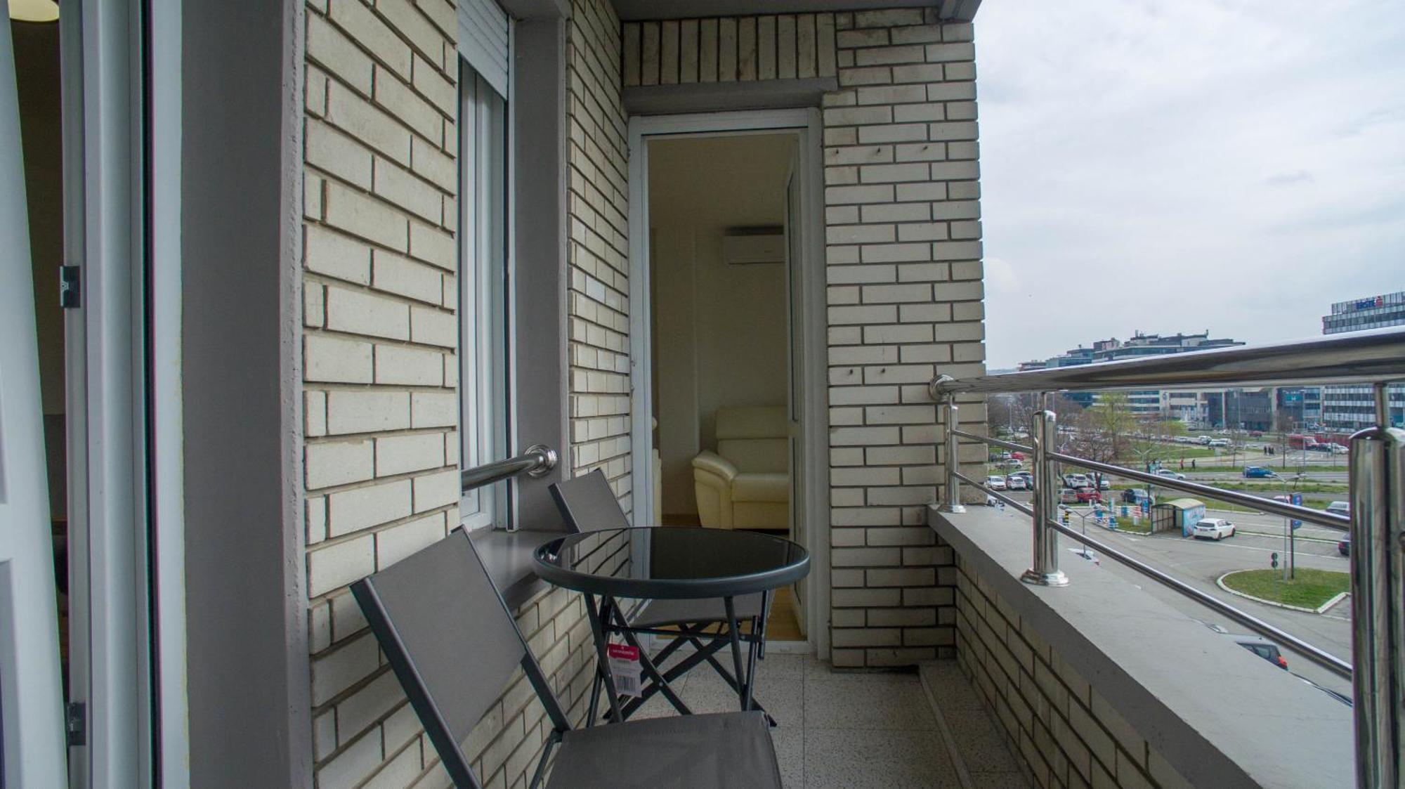 شقة Premium Stan Novi Beograd المظهر الخارجي الصورة
