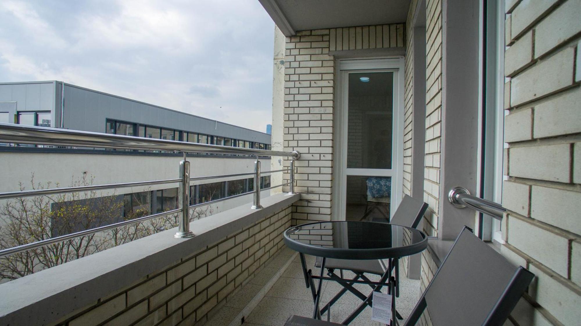 شقة Premium Stan Novi Beograd المظهر الخارجي الصورة